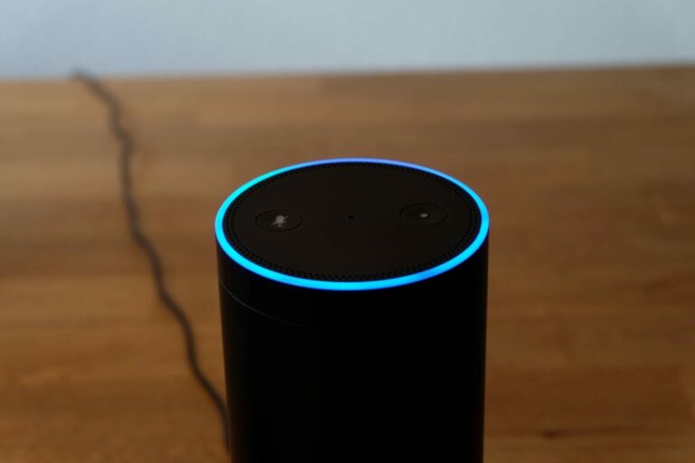 Amazon Echo mit Amazon Alexa