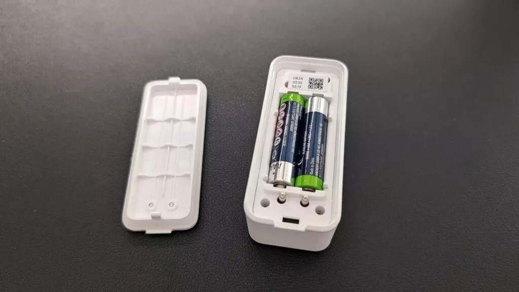 Batteriefach für 2x AAA Batterien