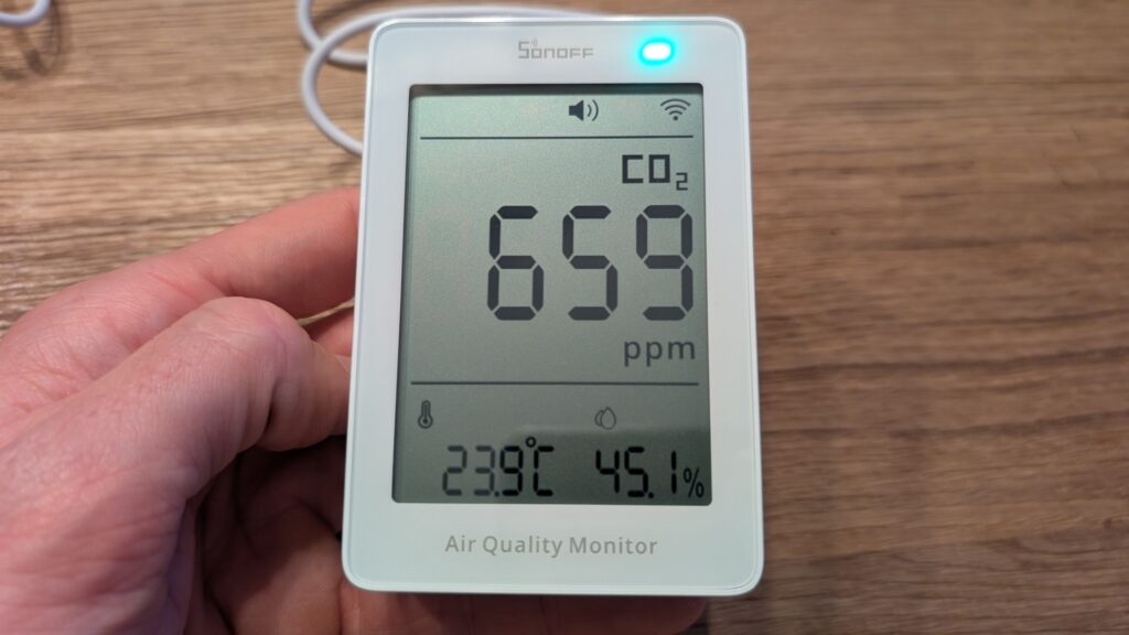 Display des SONOFF AirGuard CO2