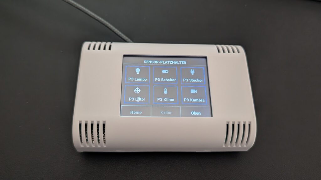 AZ-Delivery Touch im Gehäuse mit ESPHome-Oberfläche