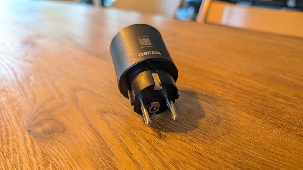 Kompakter Zwischenstecker mit Matter für die Steuerung durch Home Assistant